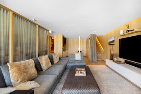 Photo of property in 55e Kent Street, Queenstown, 9300