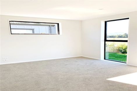 Photo of property in 26 Mount Creighton Crescent, Wanaka, 9305