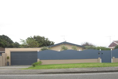 Photo of property in 33 Wharemauku Road, Raumati Beach, Paraparaumu, 5032