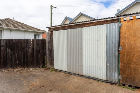 Photo of property in 3/110 Olliviers Road, Phillipstown, Christchurch, 8011