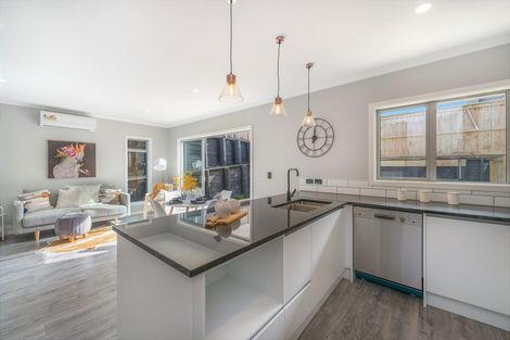 Photo of property in 10/15u Onukutara Place, Huntington, Hamilton, 3281