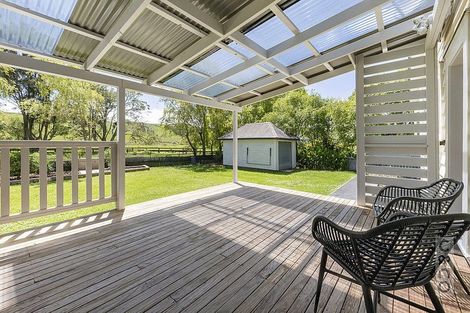 Photo of property in 74 Awaroa Road, Helensville, 0800