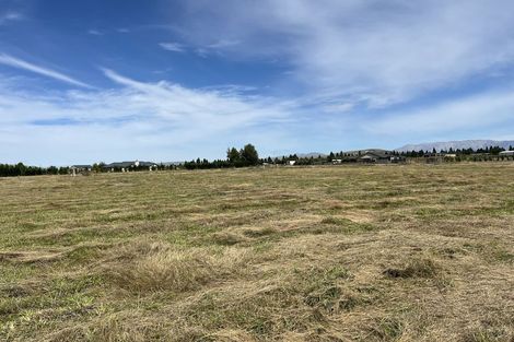 Photo of property in 2 Neuman Road, Twizel, 7901