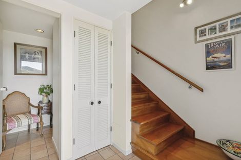 Photo of property in 7 Selkirk Way, Karori, Wellington, 6012