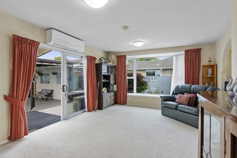 Photo of property in 3 Coronado Place, Broomfield, Christchurch, 8042