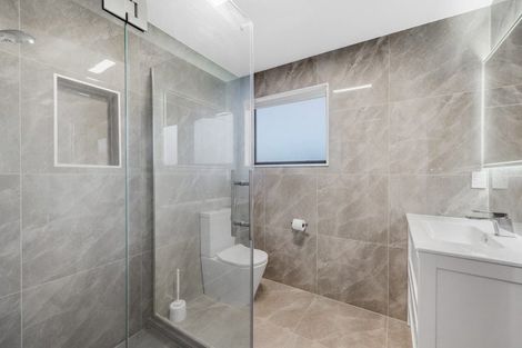 Photo of property in 74a Walworth Avenue, Pakuranga Heights, Auckland, 2010