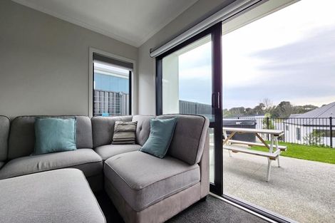 Photo of property in 24 Hokioi Drive, Kenepuru, Porirua, 5022