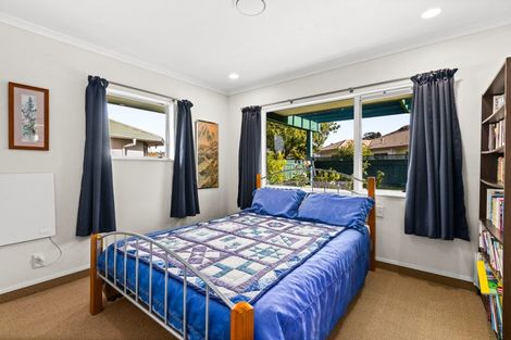 Photo of property in 9 Gresham Place, Taradale, Napier, 4112