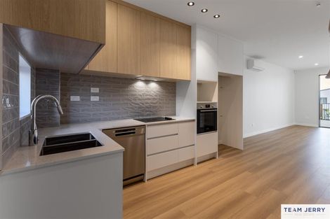 Photo of property in 27 Tieke Lane, Massey, Auckland, 0614