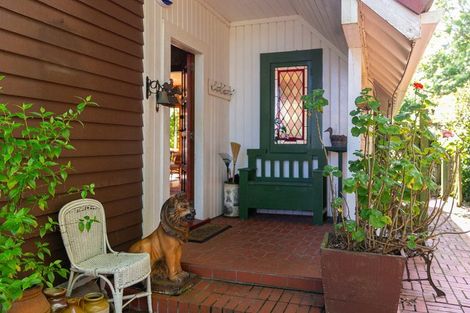 Photo of property in 1 Woodmancote Road, Khandallah, Wellington, 6035