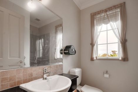 Photo of property in 470 Waitoki Road, Wainui, Silverdale, 0994