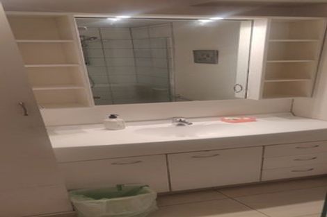 Photo of property in Jerningham Apartments, 20 Oriental Terrace, Oriental Bay, Wellington, 6011