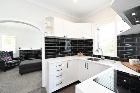 Photo of property in 1/406 Gloucester Street, Taradale, Napier, 4112