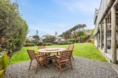 Photo of property in 4 Helm Place, Whitby, Porirua, 5024