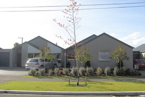 Photo of property in 4/2 Hamilton Avenue, Ilam, Christchurch, 8041