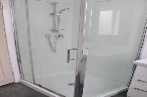 Photo of property in 32 Marr Road, Manurewa, Auckland, 2102
