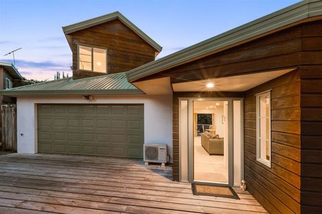 Photo of property in 2/84 Carlisle Road, Browns Bay, Auckland, 0632
