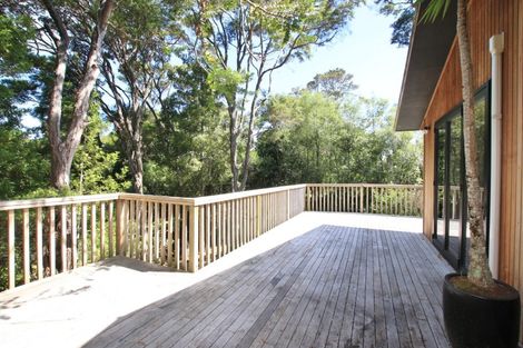 Photo of property in 53b Onedin Place, Titirangi, Auckland, 0604