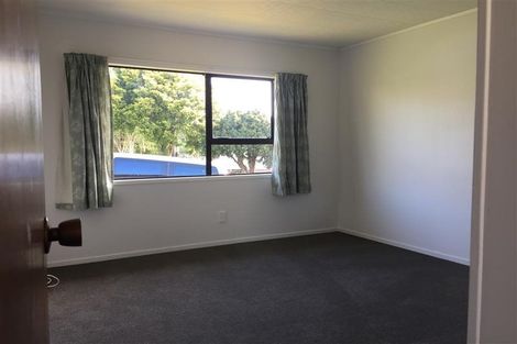 Photo of property in 101 Don Buck Road, Massey, Auckland, 0614