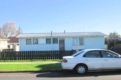Photo of property in 2/23 Caspar Road, Papatoetoe, Auckland, 2025