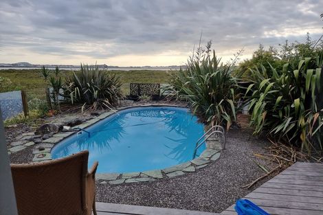 Photo of property in 10 Mona Avenue, Mangere Bridge, Auckland, 2022