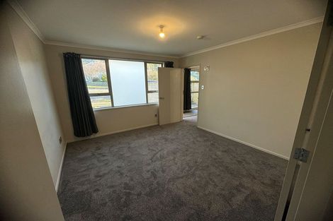 Photo of property in 2 Sim Street, Johnsonville, Wellington, 6037