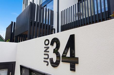 Photo of property in 2/34 Cranmer Square, Christchurch Central, Christchurch, 8013