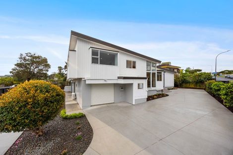 Photo of property in 34 Bucklands Beach Road, Bucklands Beach, Auckland, 2012