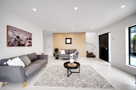 Photo of property in 10a Gardiner Grove, Mangere East, 2024
