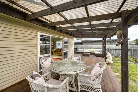 Photo of property in 212 Terrace Road, Parkvale, Hastings, 4122