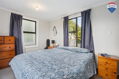 Photo of property in 2 Keys Street, Naenae, Lower Hutt, 5011