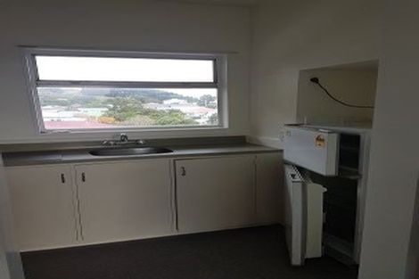Photo of property in Beresford Apartments, 17/118u Russell Terrace, Berhampore, Wellington, 6023