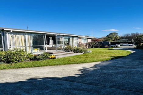 Photo of property in 91 Warren Crescent, Hillmorton, Christchurch, 8025