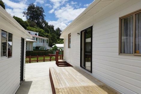 Photo of property in 8 Harold Grove, Stokes Valley, Lower Hutt, 5019