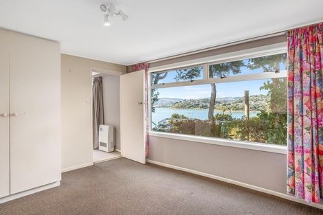 Photo of property in 54 Seaview Road, Paremata, Porirua, 5024