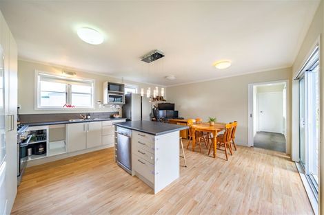 Photo of property in 140 Mcleod Street, Elderslea, Upper Hutt, 5018