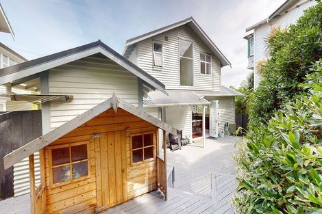 Photo of property in 181 Melbourne Road, Island Bay, Wellington, 6023