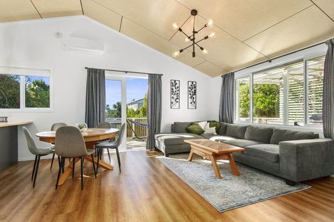 Photo of property in 30b The Drive, Tawa, Wellington, 5028