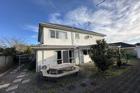Photo of property in 41 Corta Bella Place, Golflands, Auckland, 2013