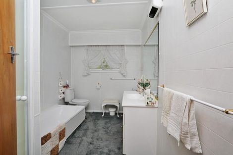 Photo of property in 255 Yarrow Street, Richmond, Invercargill, 9810