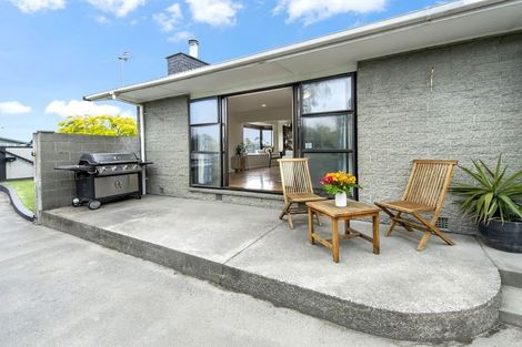 Photo of property in 27 Boston Avenue, Hornby, Christchurch, 8042