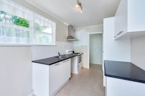 Photo of property in 13a Ribblesdale Road, Henderson, Auckland, 0612