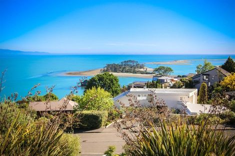 Photo of property in 50 The Cliffs, Britannia Heights, Nelson, 7010