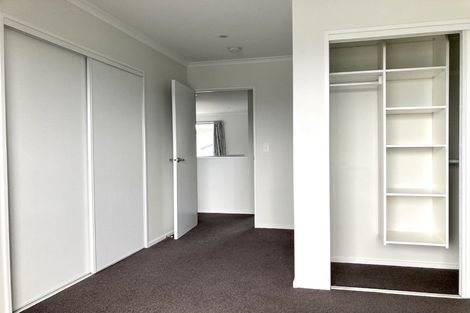 Photo of property in 66 Manutewhau Road, Massey, Auckland, 0614
