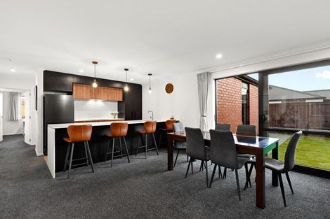Photo of property in 15 Timatanga Road, Temple View, Hamilton, 3218
