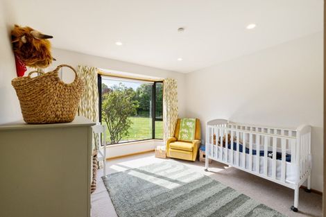 Photo of property in 4 Cedar Place, Amberley, 7410