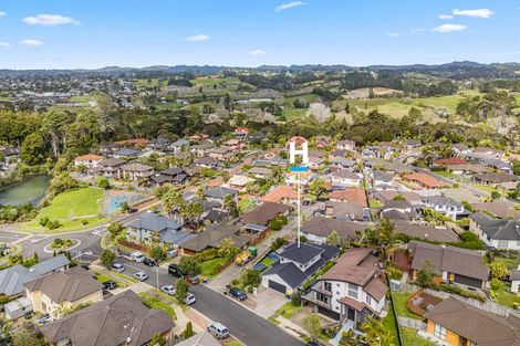 Photo of property in 86 San Marino Drive West, Henderson, Auckland, 0612