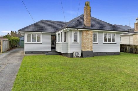 Photo of property in 2 Clarke Avenue, Te Aroha, 3320