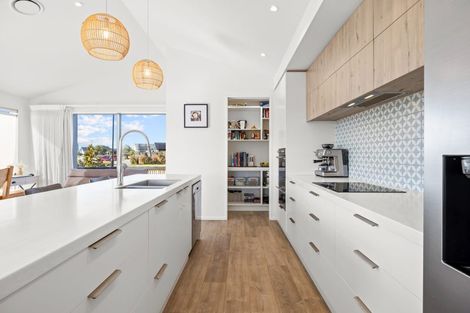 Photo of property in 2 Jardine Place, Marshland, Christchurch, 8051