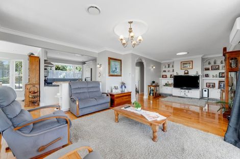Photo of property in 306 Point View Drive, Dannemora, Auckland, 2016